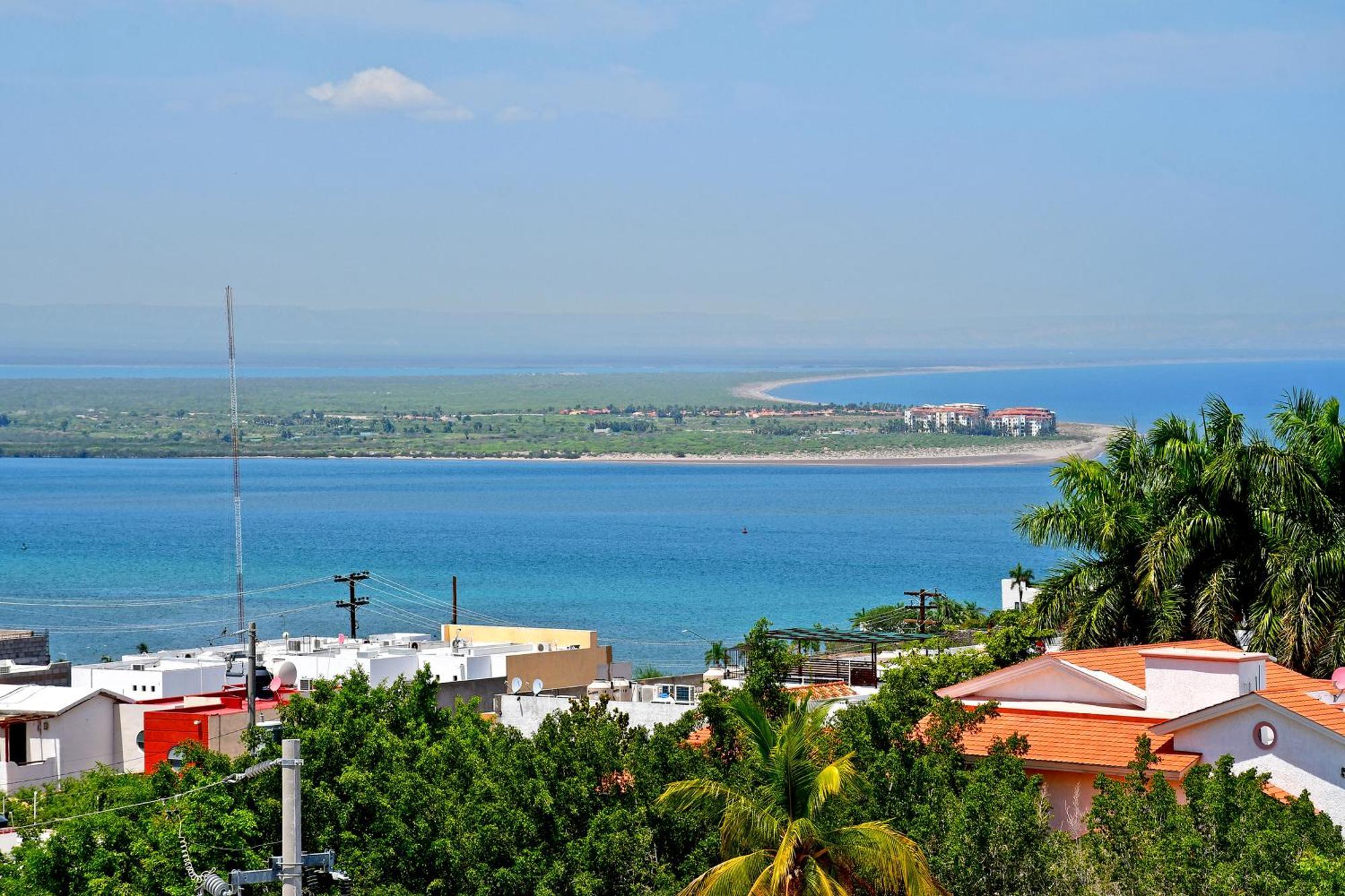 Oceanview Living Space & Balcony With Fiberoptic Wifi! La Paz Exterior photo