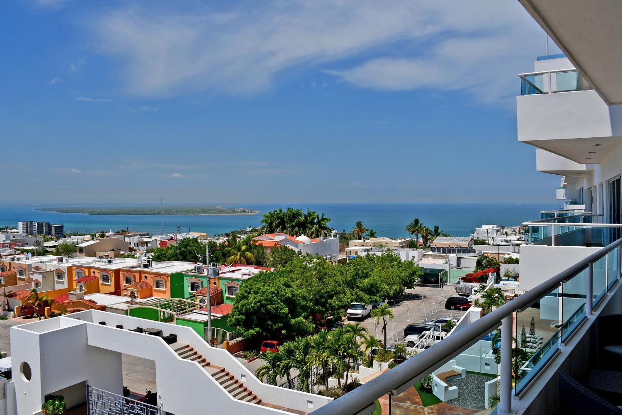 Oceanview Living Space & Balcony With Fiberoptic Wifi! La Paz Exterior photo